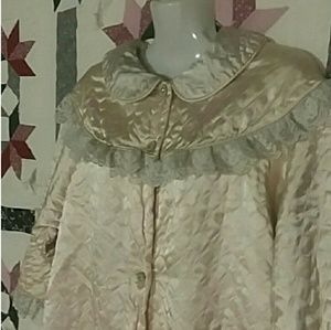 True Vintage Night Robe